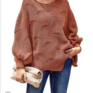 NWOT! ✨ Scallop Bottomed, Crochet Knit Sweater